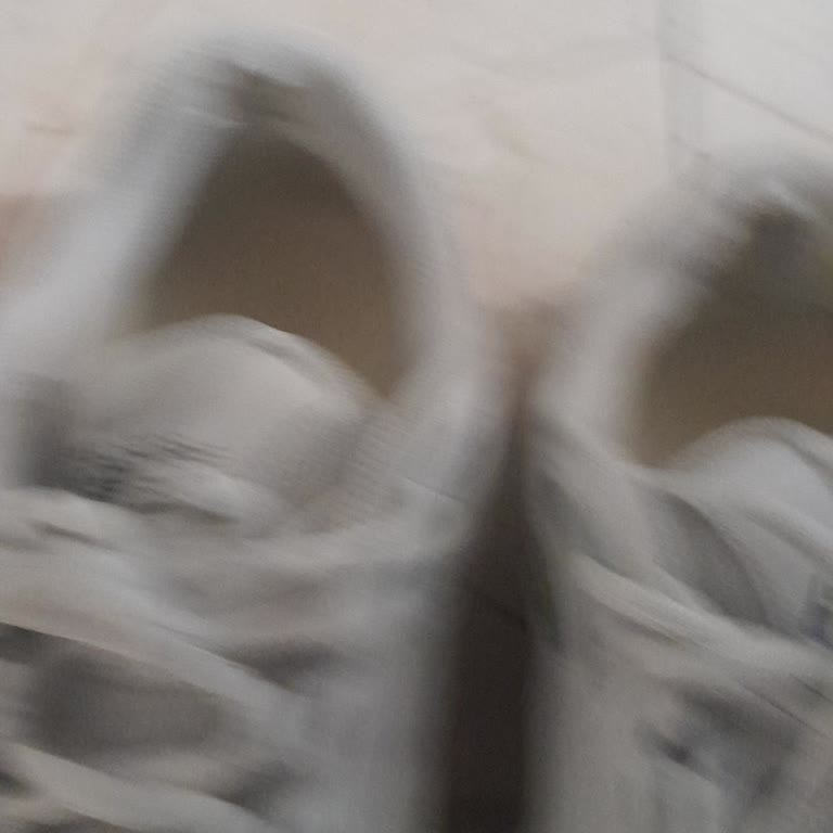 Maltepe Park AVM'de Skechers Ayakkabısının İç Topuk Yırtıkları Ve İade Talebi