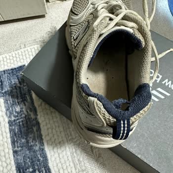 New Balance 530 Ayakkabısında Kısa Sürede Yırtılma Ve İnceleme Redleri