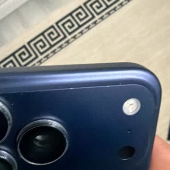 Kılıfla Dahi Çizilen Iphone 17 Pro Max Kasa: Ayıplı Ürün Değişimi Talebi