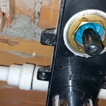 Defolu Duş Setleri Ve Kargo İletişim Sorunları Nedeniyle İade Reddi