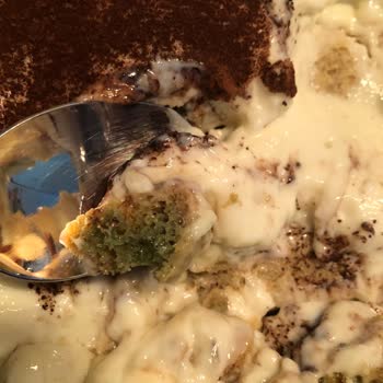 Migros’tan Aldığım Kedi Dili Bisküvisi Yeşile Dönüştü, Mide Bulantısı Yaşadım