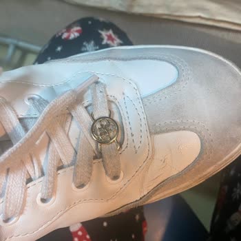 Ayakkabım Üç Ayda Çatlamaya Başladı: Beymen'in Kalite Sorunu