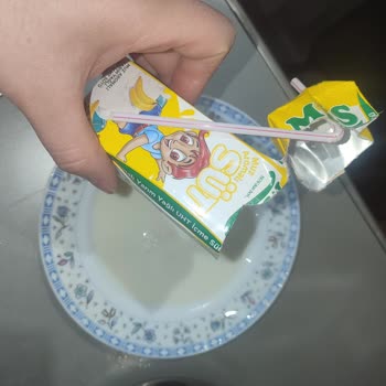 Şok Market’te Satılan Mis Muzlu Sütte Yabancı Parçacık Ve Sağlık Riski