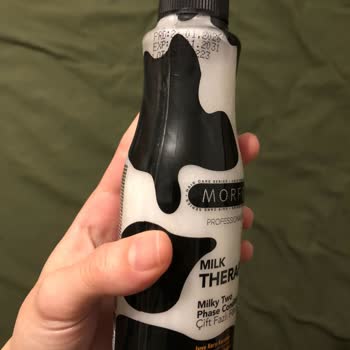 Morfose Çift Fazlı Fön Sütünün Keskin Soğan Kokusu Ve Mağduriyet