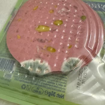 Aytaç Salam Ürünün Ambalajında Küflenme Ve Sağlık Endişesi