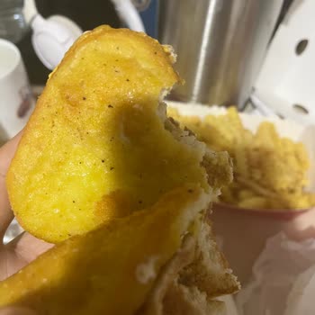 Alerjili Müşteriye Marullu Ve Çiğ Hamburger, Yanlış Boyutlu Kola Ve Patates Gönderildi