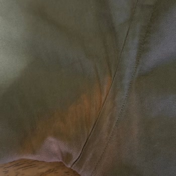 Az Kullanılmış Haki Oxford Gömlekte Kol Altı Renk Solması Ve Mağazanın Kalite Sorununu Reddetmesi