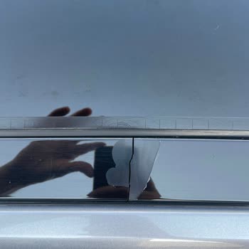 Kendiliğinden Çatlayan Tavan Çıtaları Ve Sunroof Fitilleri Garanti Reddi