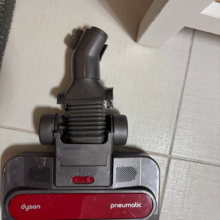 Dyson Süpürge Pnömatik Başlığı Sık Kırılıyor, Ücretsiz Değişim Talebi