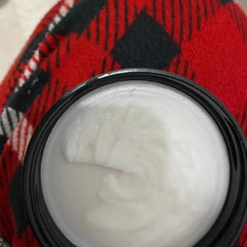 Gratis'ten Aldığım Saç Yağında Saç Teli Bulunduğu İçin Hijyen Şikayeti