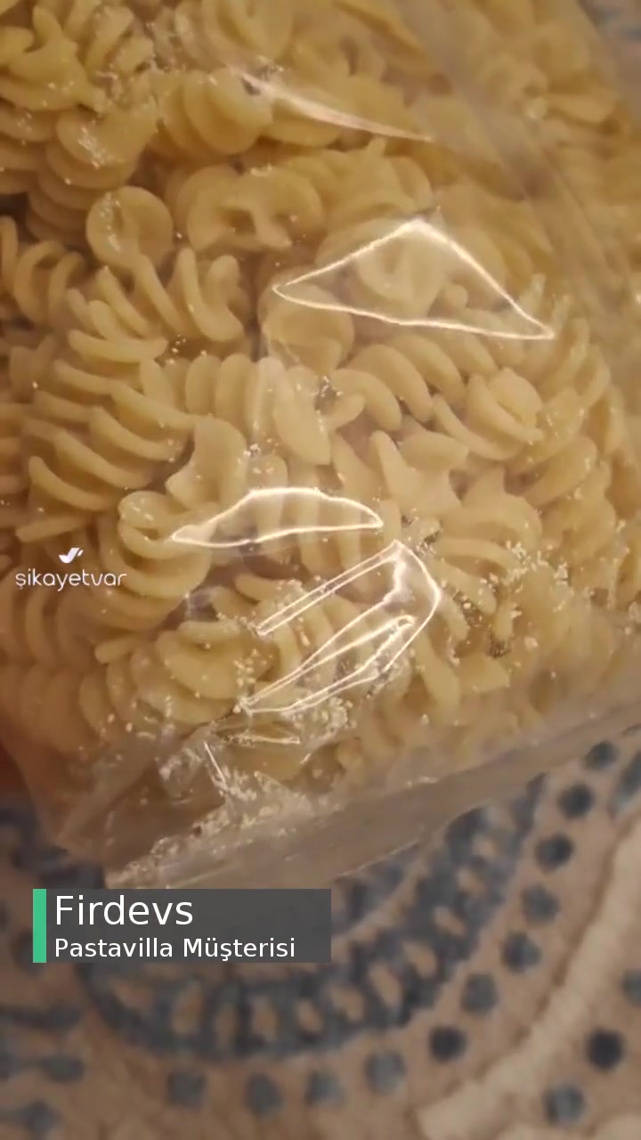 Pastavilla Makarnada Güve Var Kelebek Var! videonun kapak resmi
