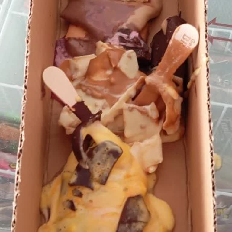 Golf Dondurma Dolabı Bozuk, Ürün Zararı Ve Sözlerin İhlali