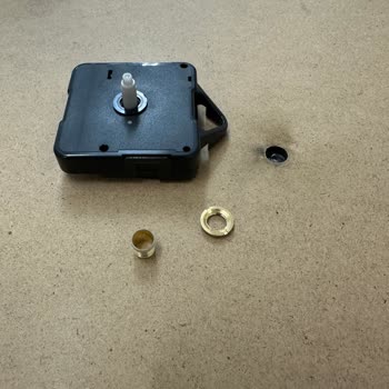 Çiçek Sepeti'nden Kırık Ve Yanlış Tasarımlı Duvar Saati İçin İade Talebi