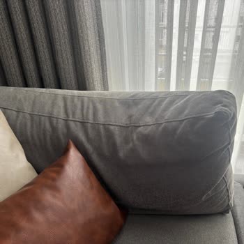 Garanti Kapsamındaki Koltuk Çöktü Ve Renk Atdı, TV Ünitesi Çekmece Arızalı