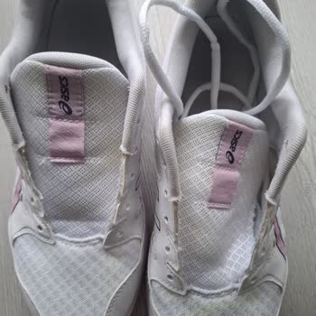 Asics GEL-ROCKET 11 White Shoes Turning Yellow After 40 Days