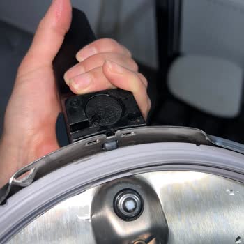 Düdüklü Tenceremde Kilit Sorunu Ve Kapağın Kırılması, Müşteri Hizmetleri İlgisizliği