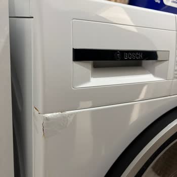 Bosch Çamaşır Makinesinde Deterjan Haznesi Altındaki Paslanma Ve Çürüme