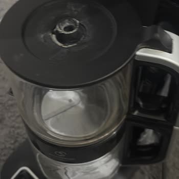 Konuşan Çaycı Bozuldu Ve Yanlış Ürün Gönderildi: Hemen Değişim İstiyorum