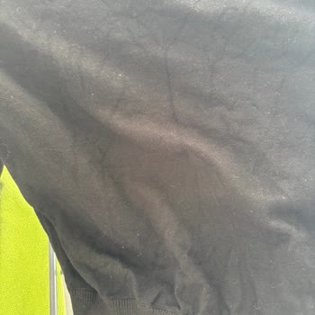 İlk Yıkamada Deforme Olan Stradivarius Kazak İçin Değişim Talebi