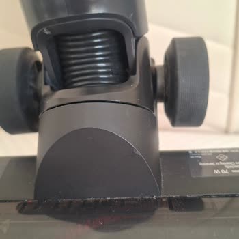 Garanti Kapsamındaki Süpürge Başlığı İçin Aşırı Ücret Talebi