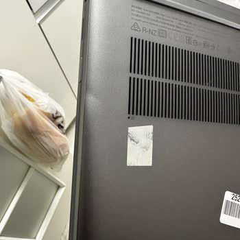 Klavye Işığı Çıkmayan Dizüstü Bilgisayarın Servis Hasarı Ve İade Talebi