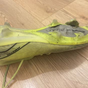 Nike Mercurial Air Zoom Elite Kramponunda Taban Paneli Ayrılması Ve Zoom Air Patlaması