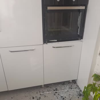 Arçelik Ankastre Fırın Camı Patladı, Güvenlik Riski Ve Ücretsiz Değişim Talebi