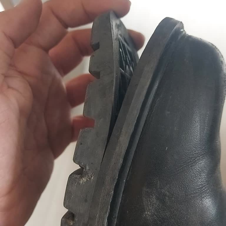 Botta Açılma Ve Boya Lekesi, Müşteri Hizmetlerinden Cevap Yok, Değişim Veya İade Talebi