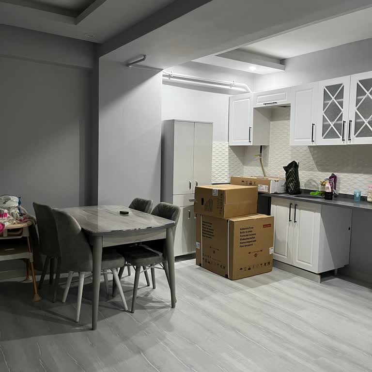 Yanlış Renkli Yemek Masası Ayağı İçin Sürekli Erteleme