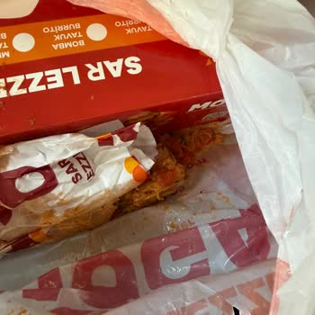 Migros Yemek'te Bozulmuş Ve Kokulu Döner İçin Tam İade Talebi