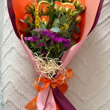 Satış Görseliyle Uyuşmayan Küçük Buket Ve Yanıltıcı Onay Fotoğrafı İçin Ücret İadesi Talebi