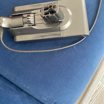 Dyson V15 Şarj Sorunu Ve Yüksek Maliyetli Batarya Değişimi