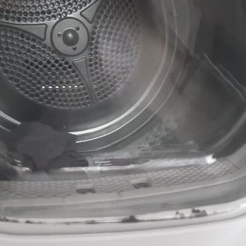 Hoover Kurutma Makinesinde Kapak Bölümündeki Pamukçuk Birikimi Ve Ücretsiz Servis Talebi