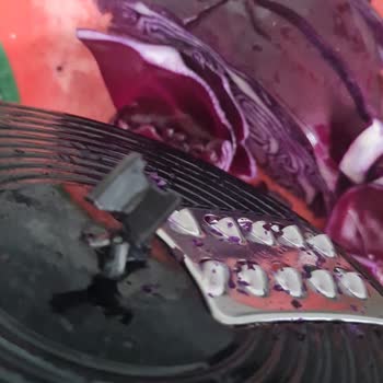 Blender Kırmızı Lahanayla İlk Kullanımda Kırıldı, Garanti Kapsamı Reddi