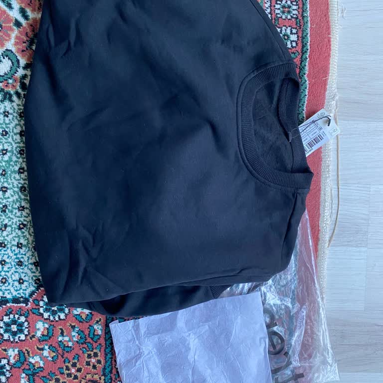 Üçlü Pakette Eksik Sweatshirt Şikayeti