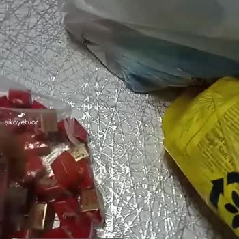 Ender Çikolata Bayat, Kurtlu Ve Kötü