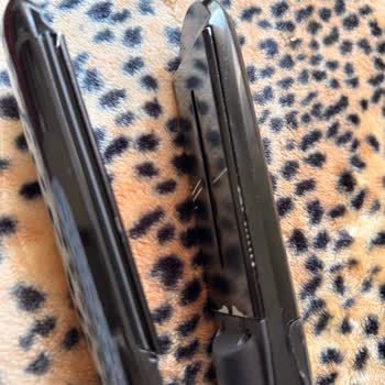 Babyliss Saç Düzleştiricisinde Çoklu Arızalar Ve Garanti Reddi