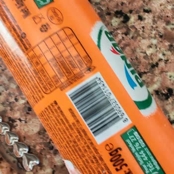 Pınar Hindi Salamının Kum Gibi Kuru Ve Tadı Bozuk