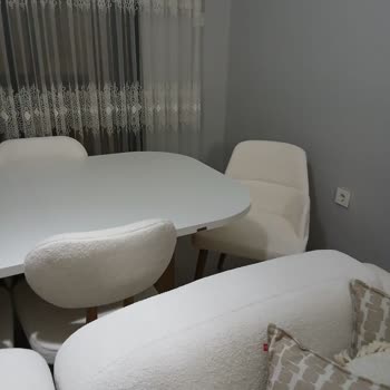 Beyaz Renkli Koltuk Ve Yemek Takımı Yanlış Renk Ve Model İle Gönderildi