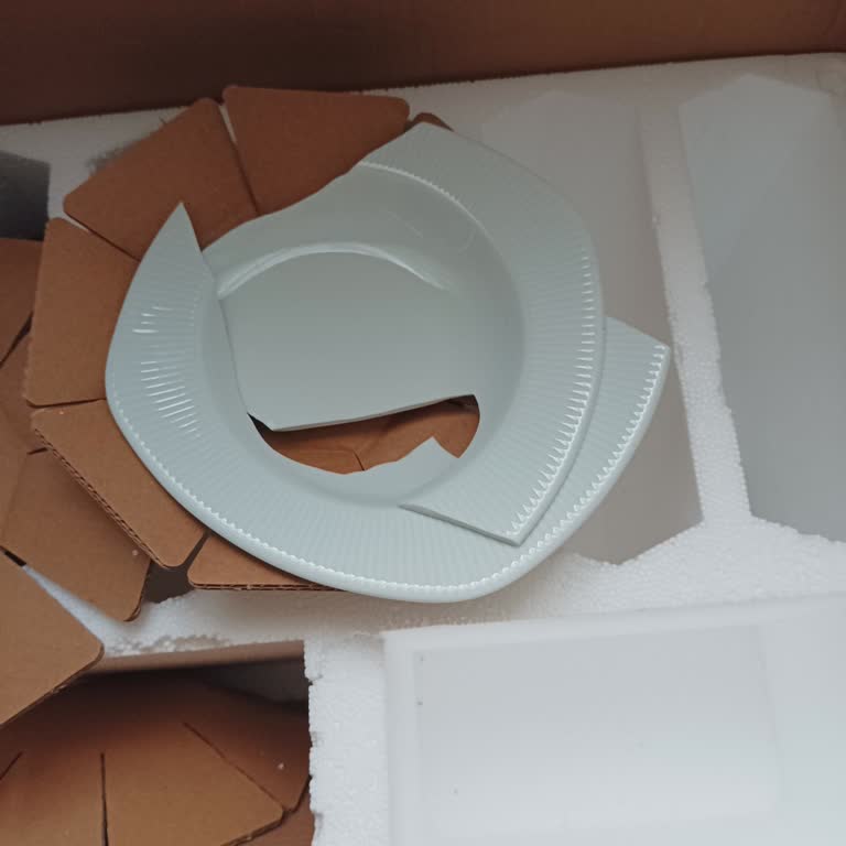 Kütahya Porselen'de Kırık Çukur Tabak İçin Uzun Bekleme Ve Bilgilendirme Eksikliği