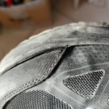 Az Kullanıma Rağmen Yanları Açılan Lotto Ayakkabı, 6 Aylık Garanti Yetersiz