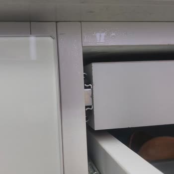 Ücretsiz Kurulum Sözünün Kırılması Ve Fırın Buharıyla Dolap Zararları