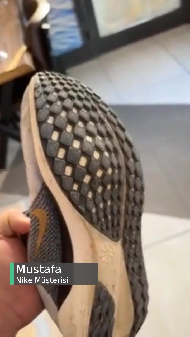 Nike Ayak Tabanında Şişlik, Kalitesiz Ürün videonun kapak resmi