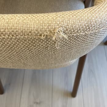 Mobesko Buket Mobilya'dan Yanıltıcı Masa Ve Hasarlı Sandalye Teslimatı