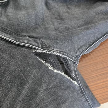 Loft Kot Pantolonunun 2 Ayda Yırtılması Ve Değişim Talebi