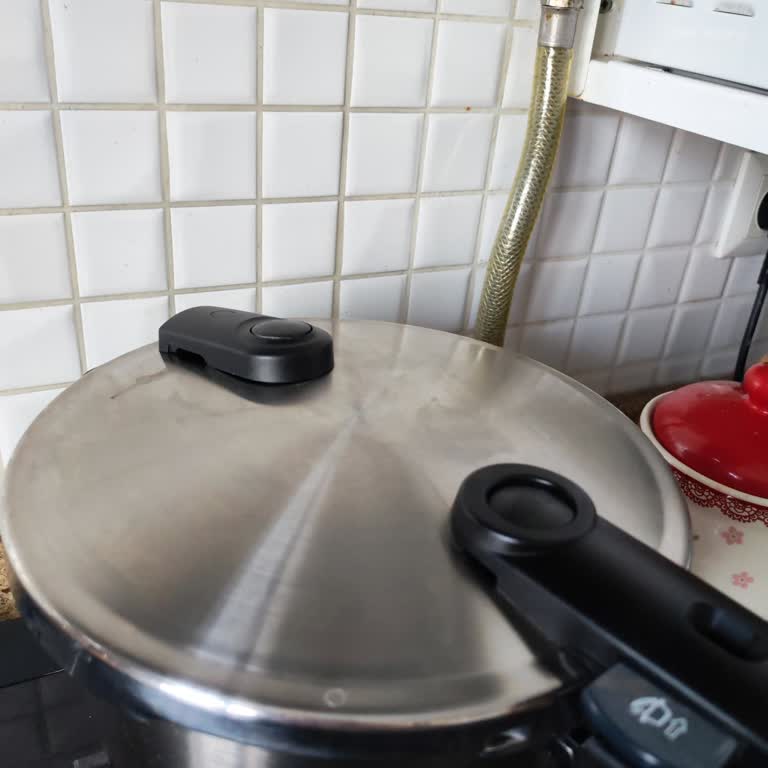 Fissler Vitavit Düdüklü Tenceremde Basınç Sorunu Ve Çizgi Çıkmaması