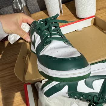 Deri Kırılması Ve Plastik Kokusu Nedeniyle Nike Dunk Low İade Talebi