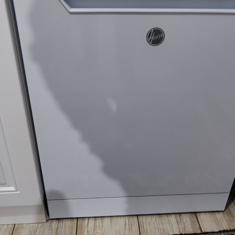 Hoover Bulaşık Makinesi Temizlenmiyor, Yeni Ürün Değişimi İsteniyor