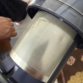 Dyson Gen5 Detect Absolute Süpürge Filtre Uyarısı Ve Servis Sonrası Hasar Şikayeti