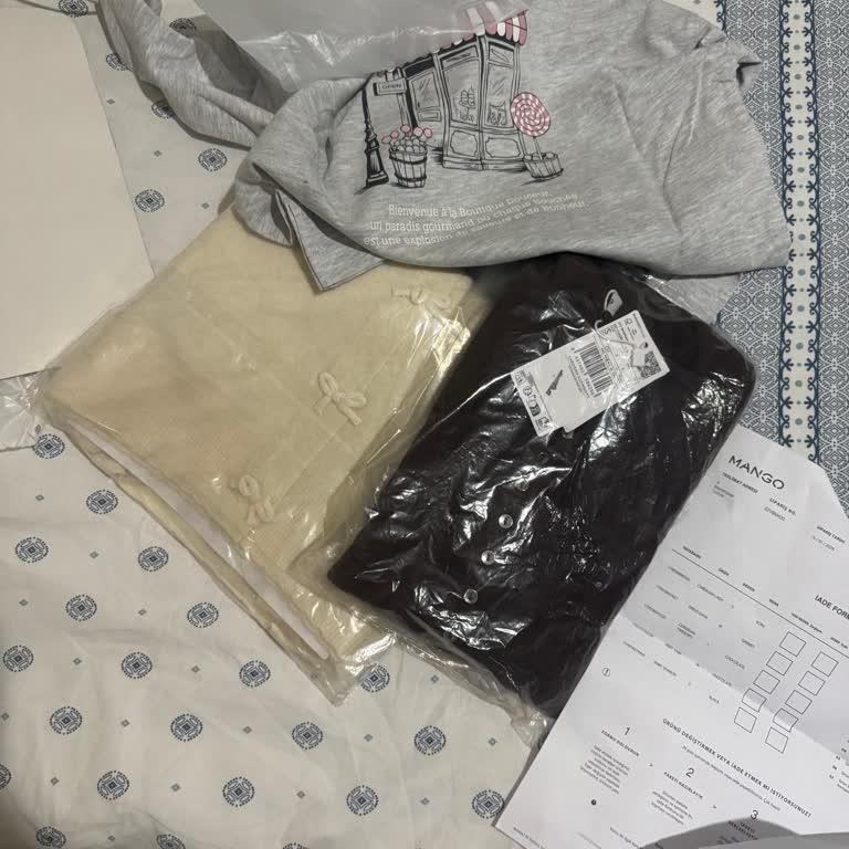 Mango'dan Gelen Yanlış Ve Eksik Ürün, 7000 TL Alışverişte 2000 TL Değerinde Kargo Karışıklığı